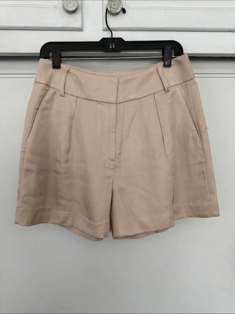 Express High-Waist Pleated Shorts in Light Tan